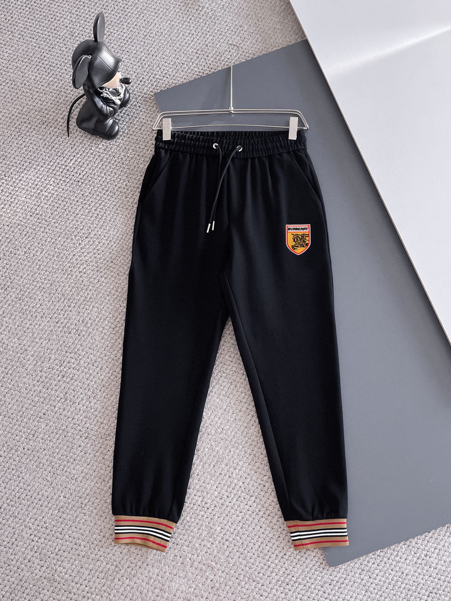 バーバリー「Burberry」メンズ  カジュアルスポーツセット