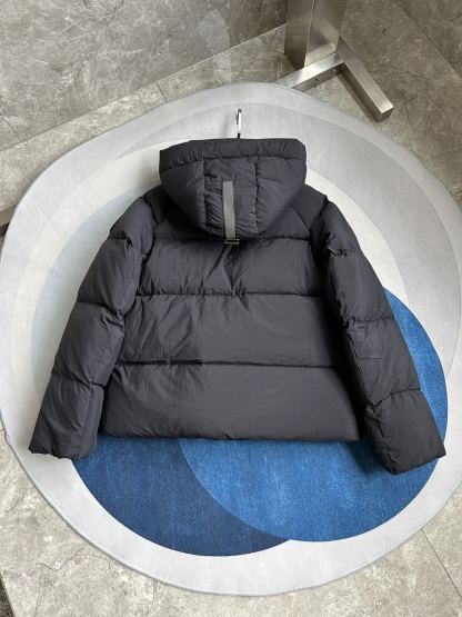 カナダグース「Canada Goose」秋冬フード付きダウンジャケット