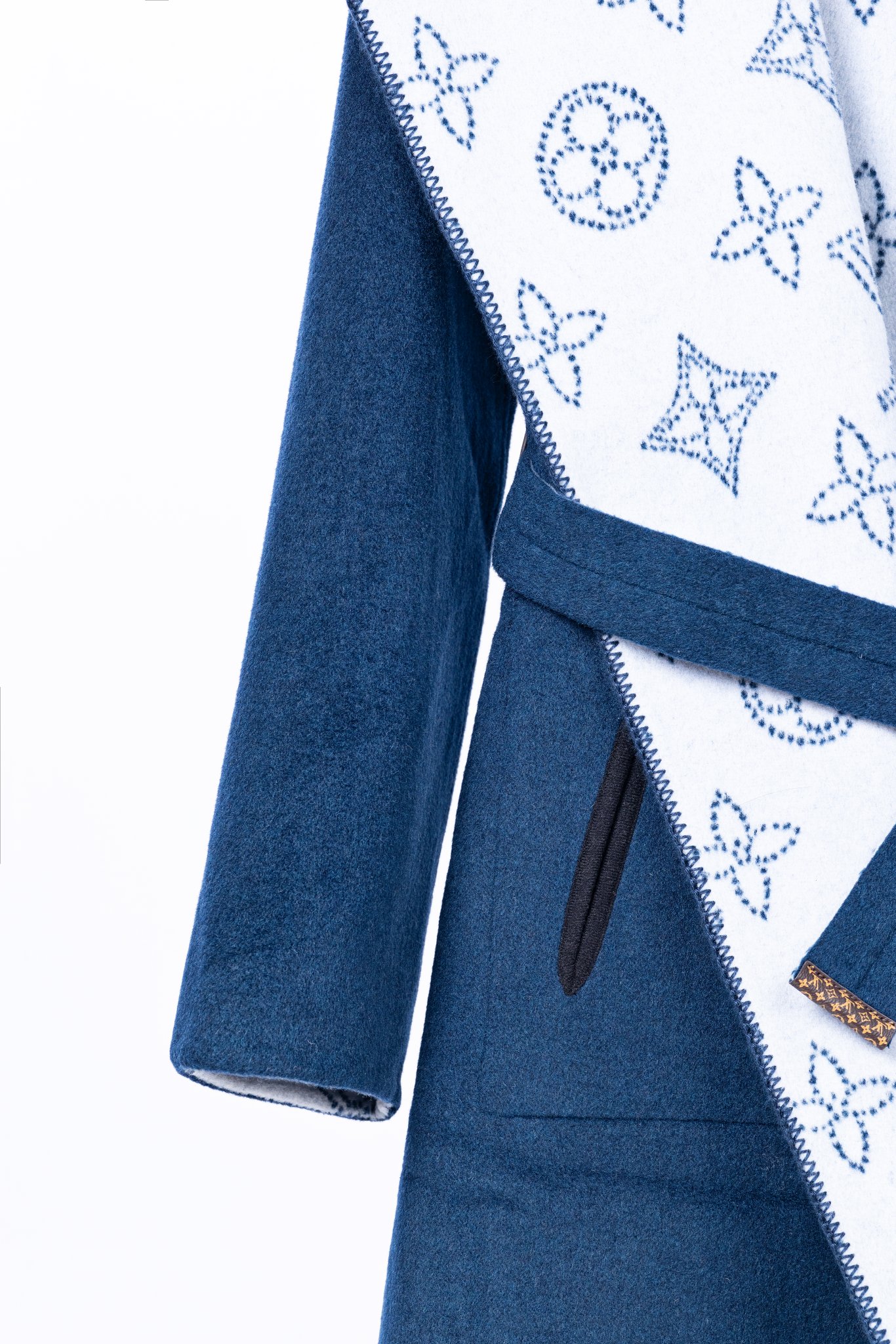 ルイ・ヴィトン「Louis Vuitton」秋冬 レディース ワップルフードロングコート