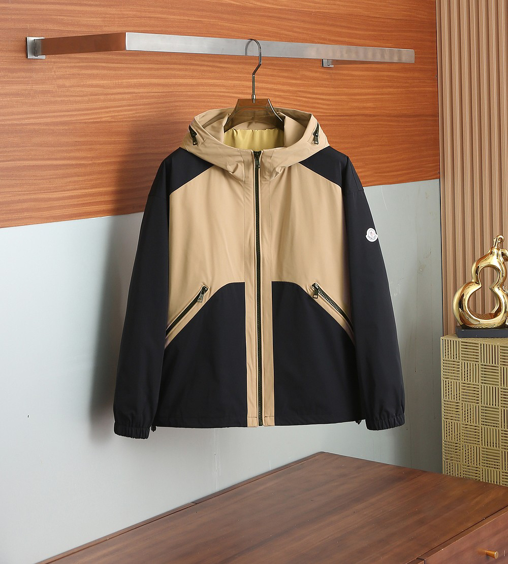モンクレール「Moncler」秋のフード付きジャケット