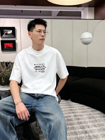 ジバンシィ「Givenchy」ジバンシィ ロゴプリントTシャツ / ショートスリーブ クルーネック