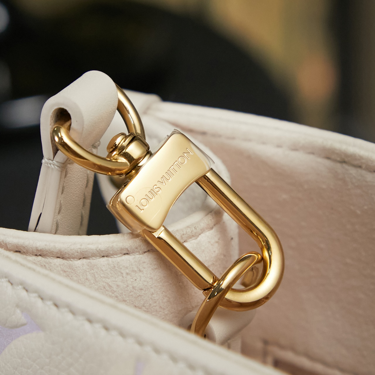 ルイ・ヴィトン「Louis Vuitton」オンザゴー PM