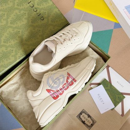 グッチ「Gucci」グッチ ライトン スニーカー (スネークイヤーリミテッド) / レザースニーカー