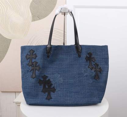 クロムハーツ「Chrome Hearts」十字架のトートバッグ