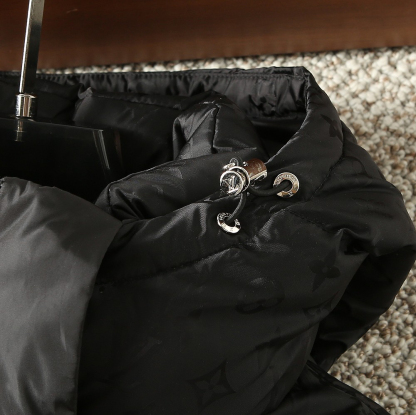 ルイ・ヴィトン「Louis Vuitton」秋冬コレクション ダウンジャケット