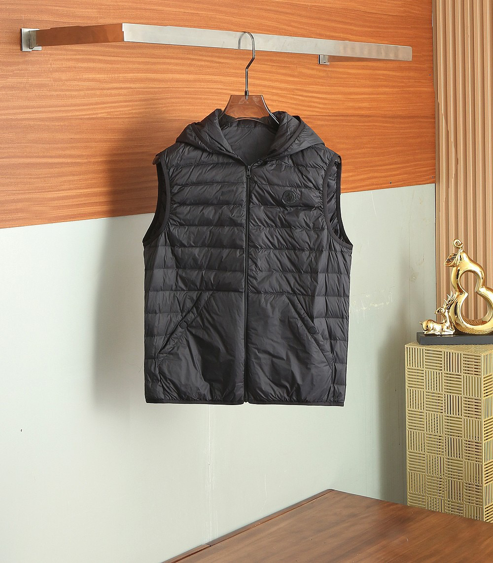 モンクレール「Moncler」秋冬 ダウンジャケット