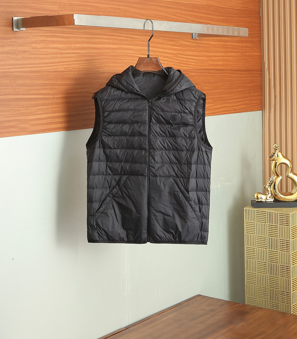 モンクレール「Moncler」秋冬 ダウンジャケット