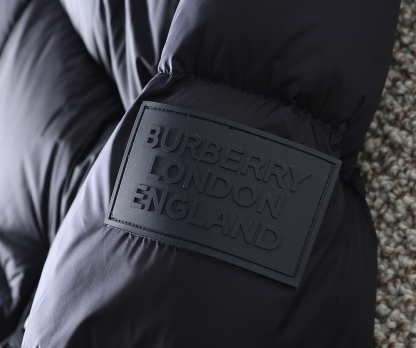 バーバリー「Burberry」秋冬 クイルティッドダウンジャケット