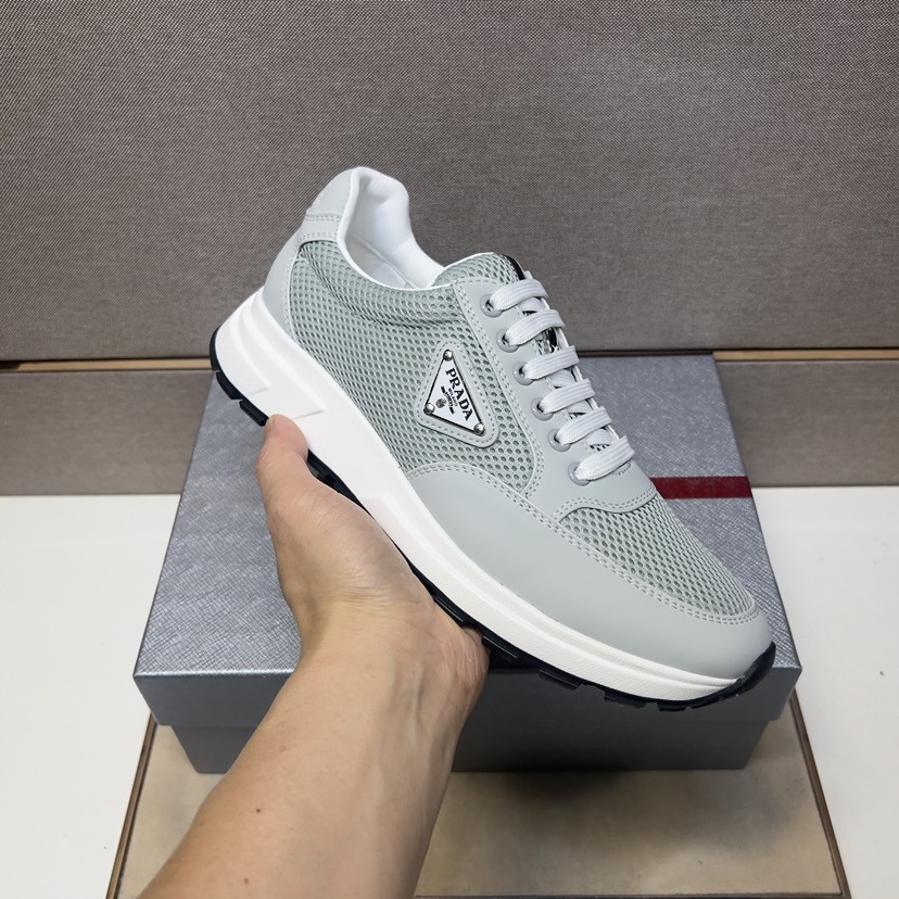 プラダ「Prada」プラダ プレミアムスニーカー (2026年春夏モデル) / レザースニーカー