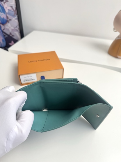 ルイ・ヴィトン「Louis Vuitton」ポルトフォイユ･パイロット