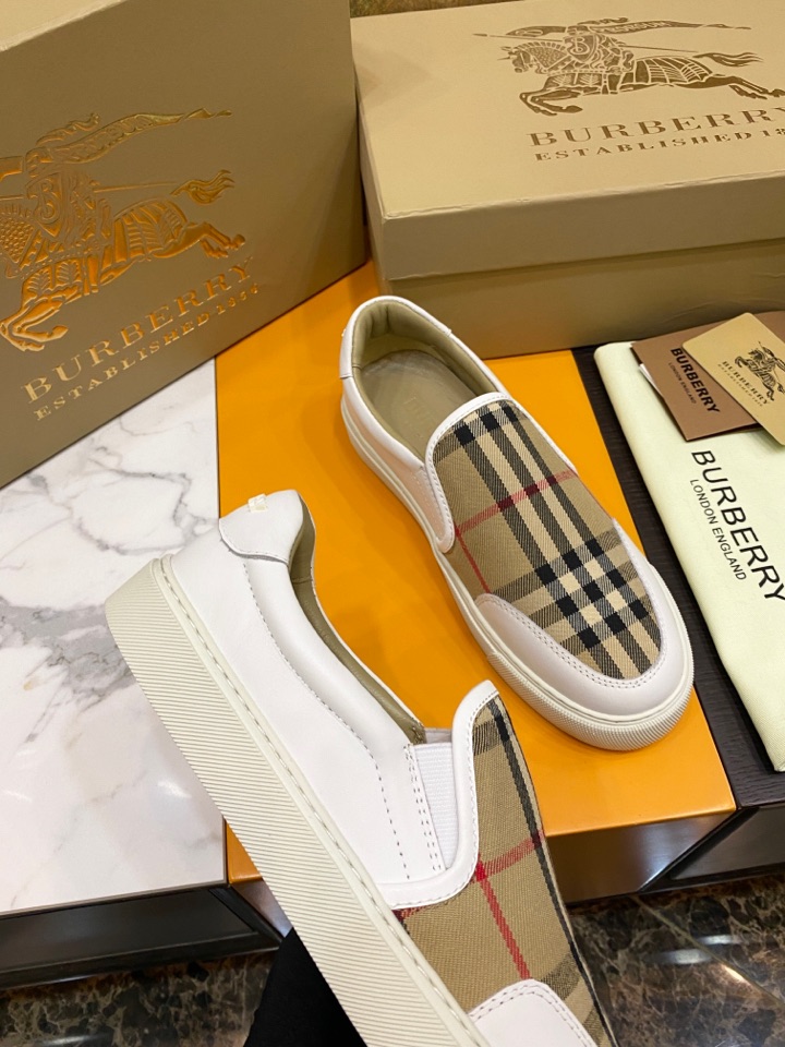 バーバリー「Burberry」バーバリー テラス スニーカー / レザースニーカー
