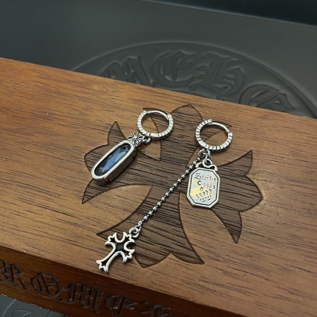 クロムハーツ「Chrome Hearts」 クラシックヴィンテージダイヤモンドピアス S925 ユニセックス ピアス