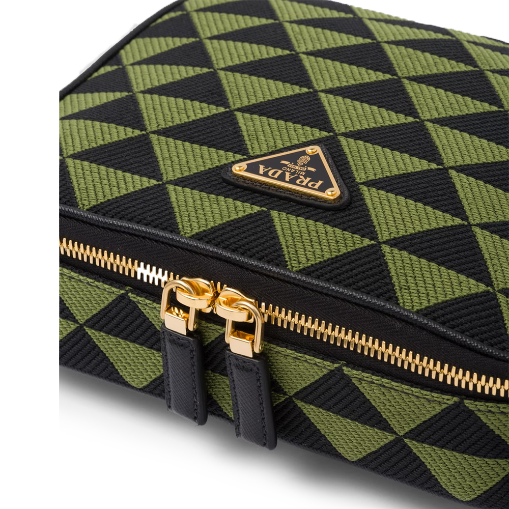 プラダ「Prada」エンブロイダリー メッセンジャーバッグ