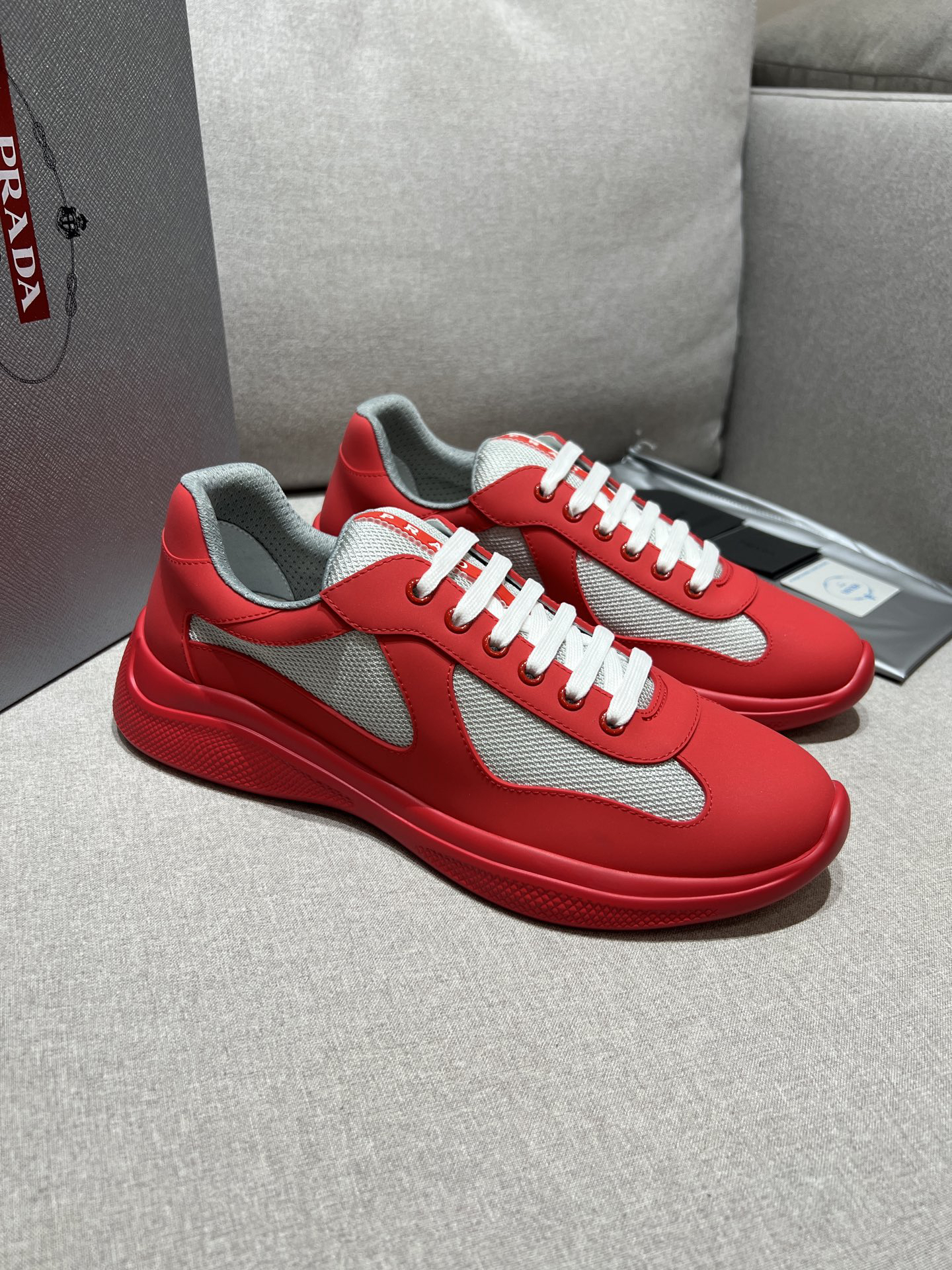 プラダ「Prada」プラダ アメリカスカップ スニーカー / ユニセックスレザースニーカー