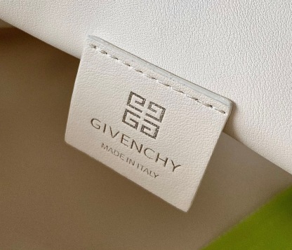 ジバンシィ「Givenchy」ミニケニー ハンドバッグ