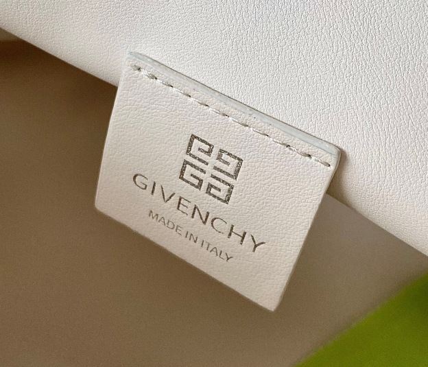 ジバンシィ「Givenchy」ミニケニー ハンドバッグ
