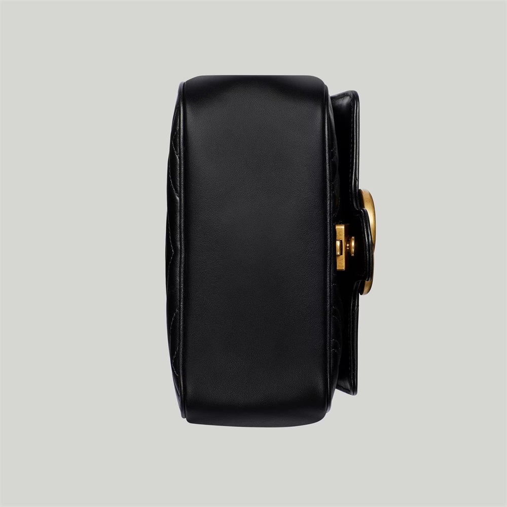 グッチ「Gucci」 GG Marmont シリーズ キルティング ミニ ショルダーバッグ