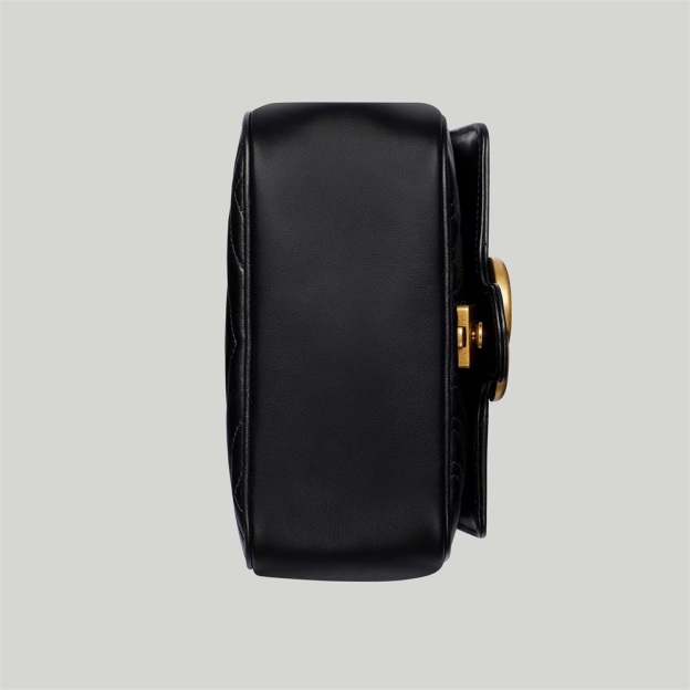 グッチ「Gucci」 GG Marmont シリーズ キルティング ミニ ショルダーバッグ