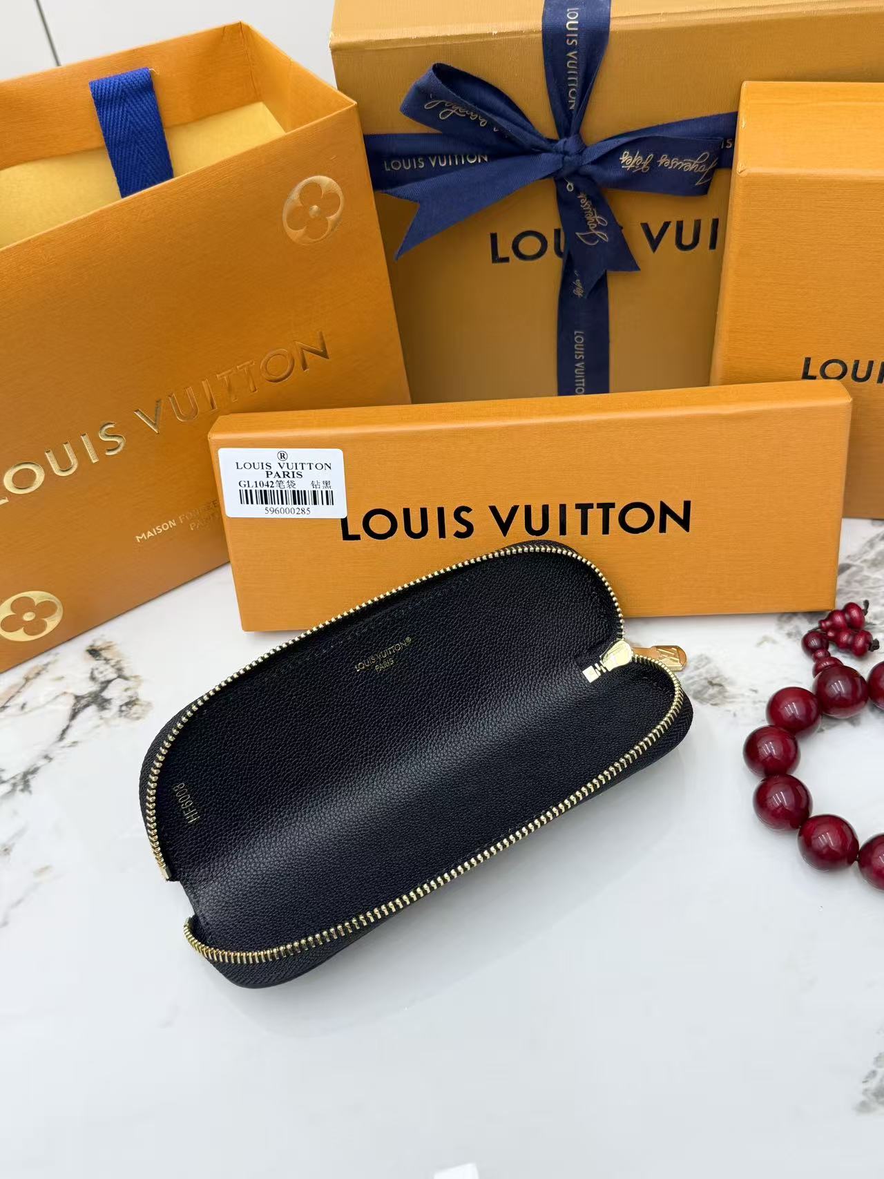ルイ・ヴィトン「Louis Vuitton」ルイ・ヴィトン エリザベス ペンシルポーチ / ペンケース