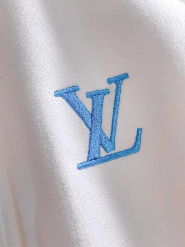 ルイ・ヴィトン「Louis Vuitton」2025秋冬 メンズ スポーツウェア セットアップ