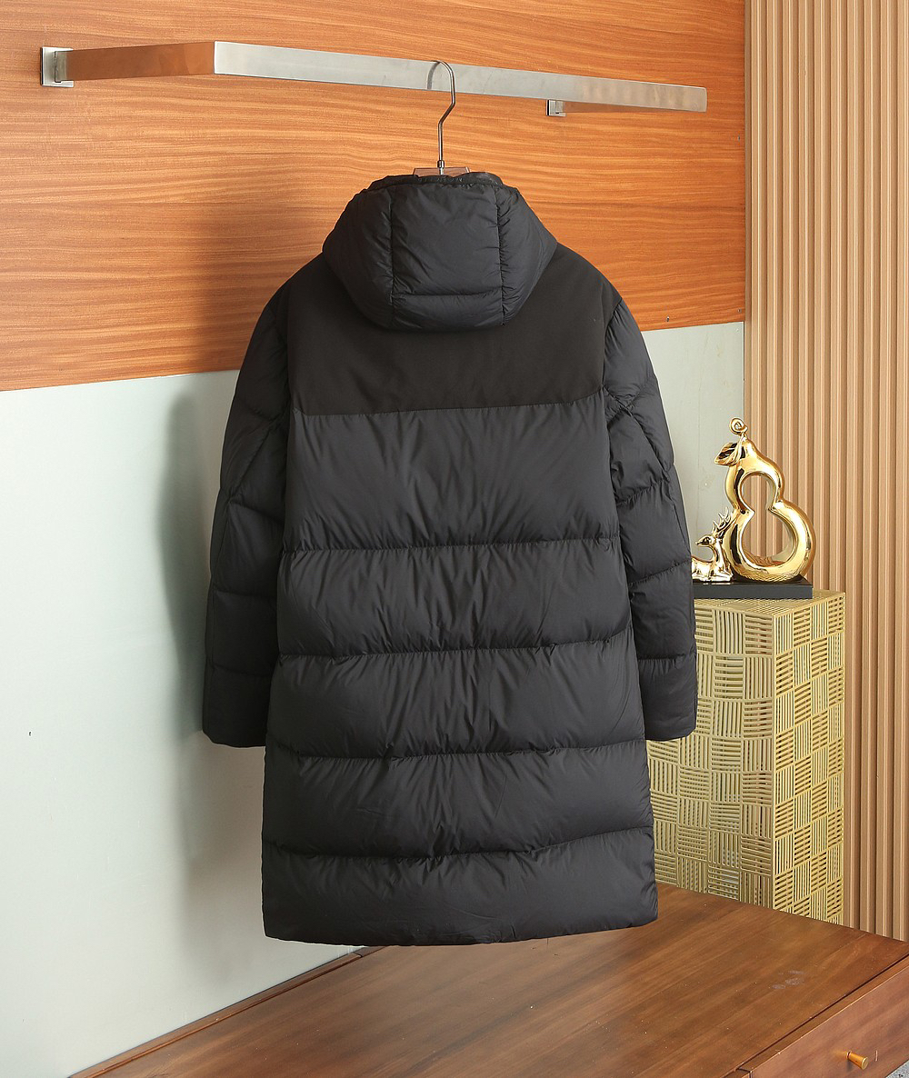 モンクレール「Moncler」秋冬 ダウンコート