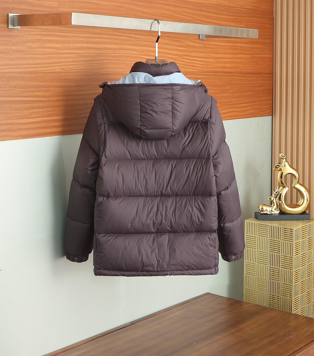 モンクレール「Moncler」秋冬 ダウンジャケット