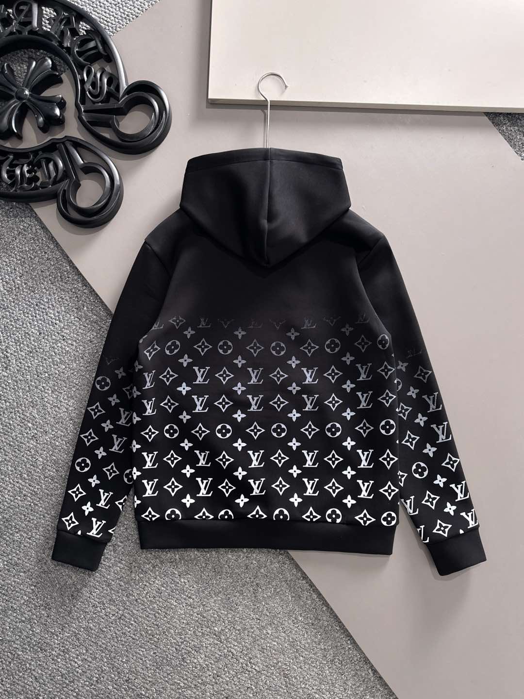 ルイ・ヴィトン「Louis Vuitton」パーカーシャツ