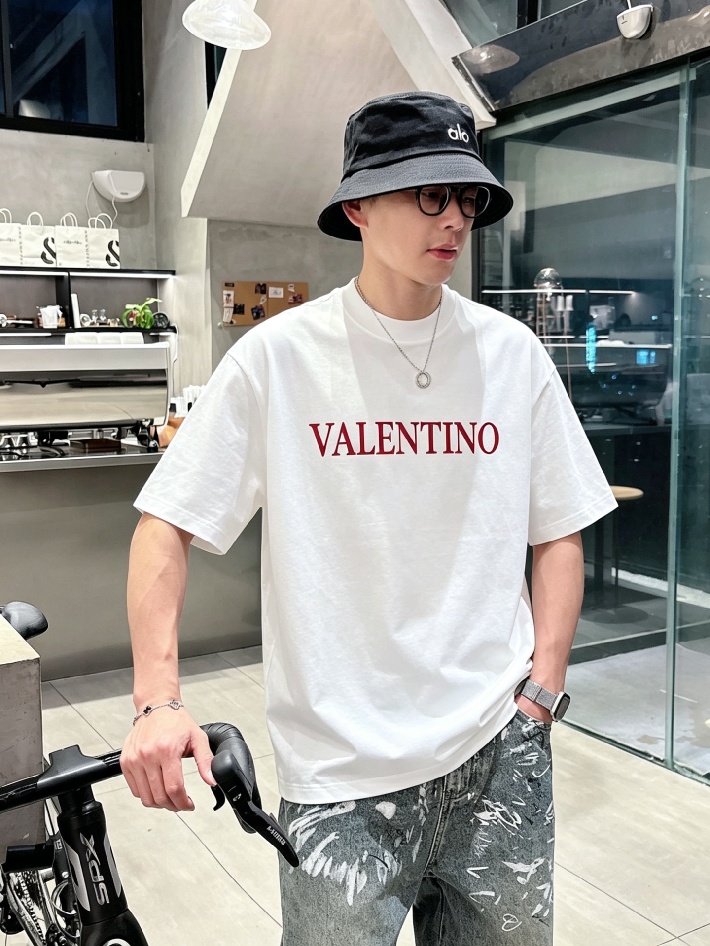 ヴァレンティノ「Valentino」ロゴプリントTシャツ / ショートスリーブ クルーネック