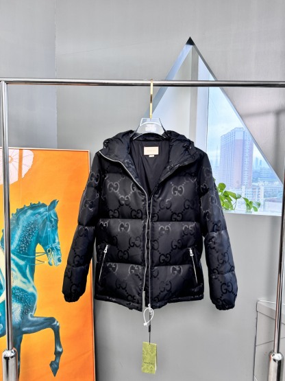 グッチ「Gucci」秋冬フード付きダウンジャケット