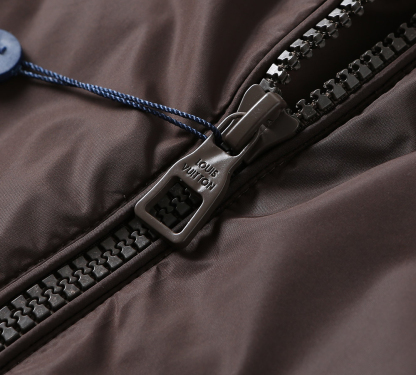 ルイ・ヴィトン「Louis Vuitton」秋冬コレクション クイルテッド ジャケット