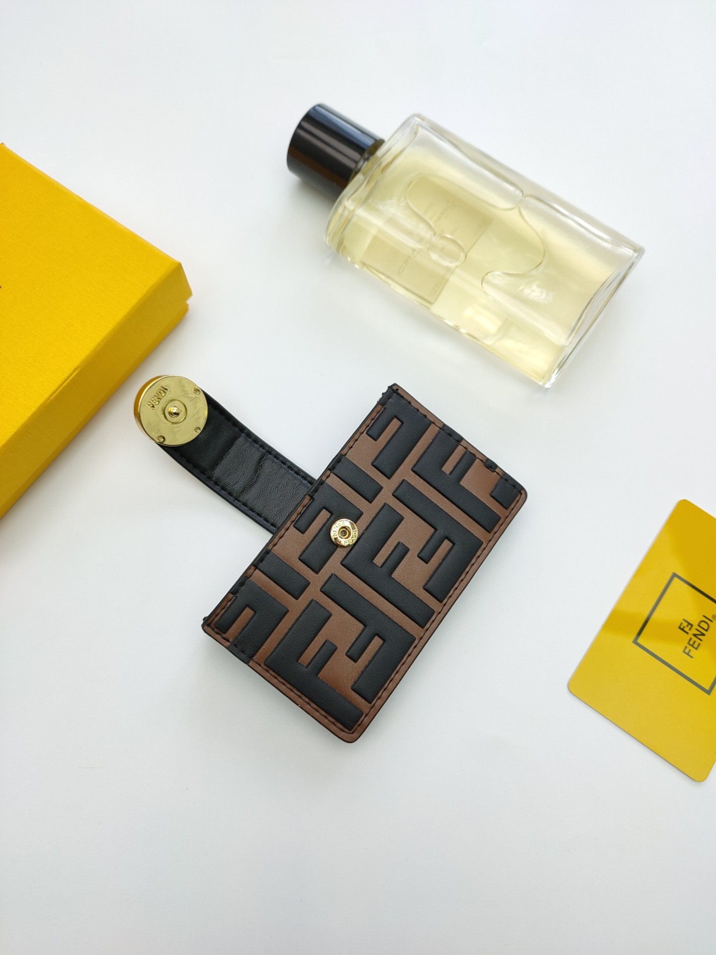 フェンディ「Fendi」フェンディ F is Fendi カードケース / カードホルダー