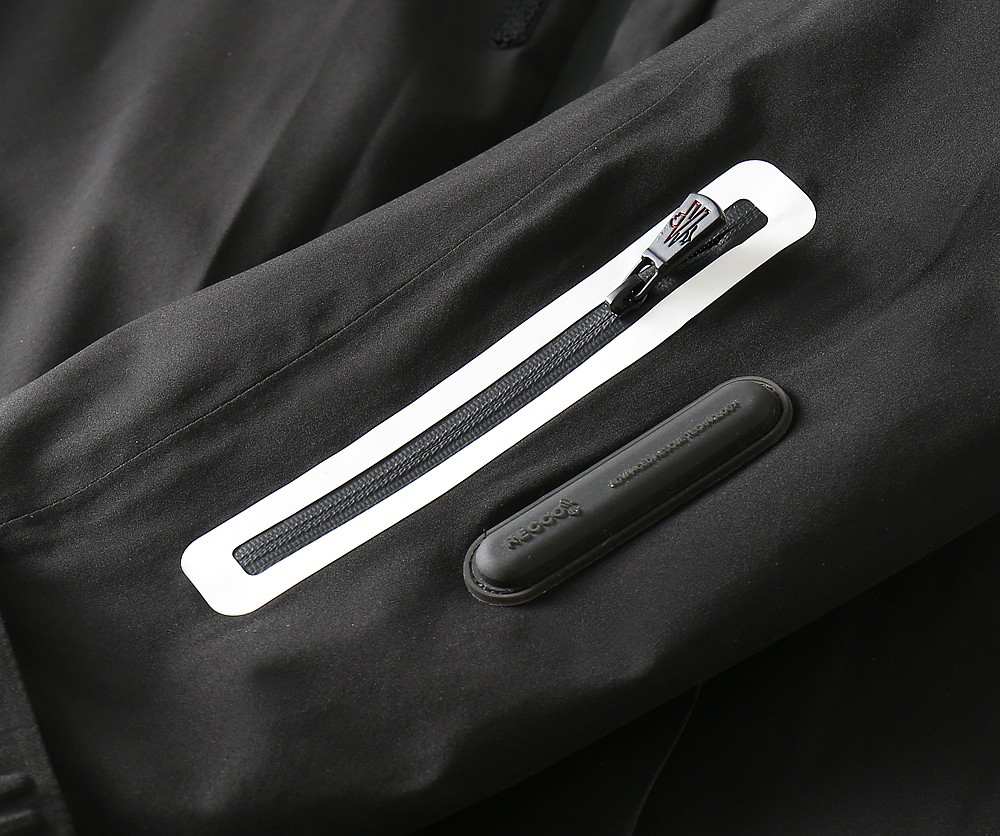 モンクレール「Moncler」秋冬 防风防水ダウンジャケット