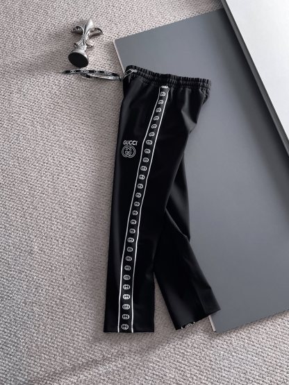 グッチ「Gucci」秋冬 メンズ カジュアルスポーツセット