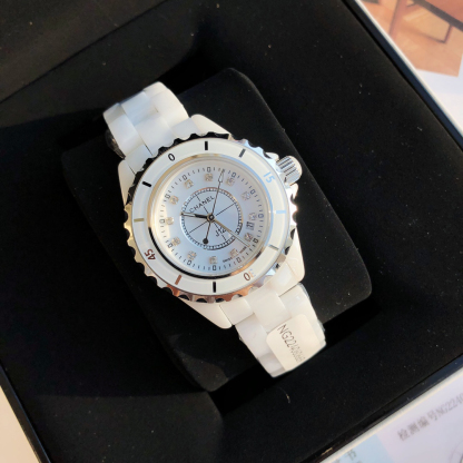 シャネル「Chanel」J12 キャリバー 33MM