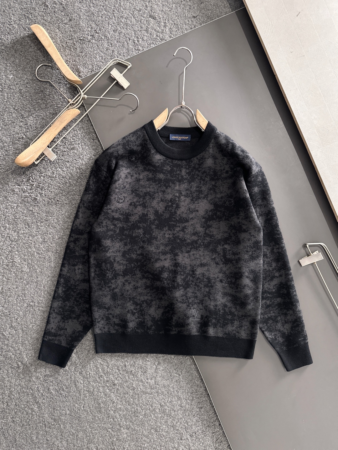 ルイ・ヴィトン「Louis Vuitton」秋冬 メンズ  クルーネックニット