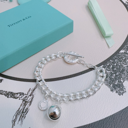 ティファニー「Tiffany & Co.」ポリッシュドシルバーリンク ブレスレット