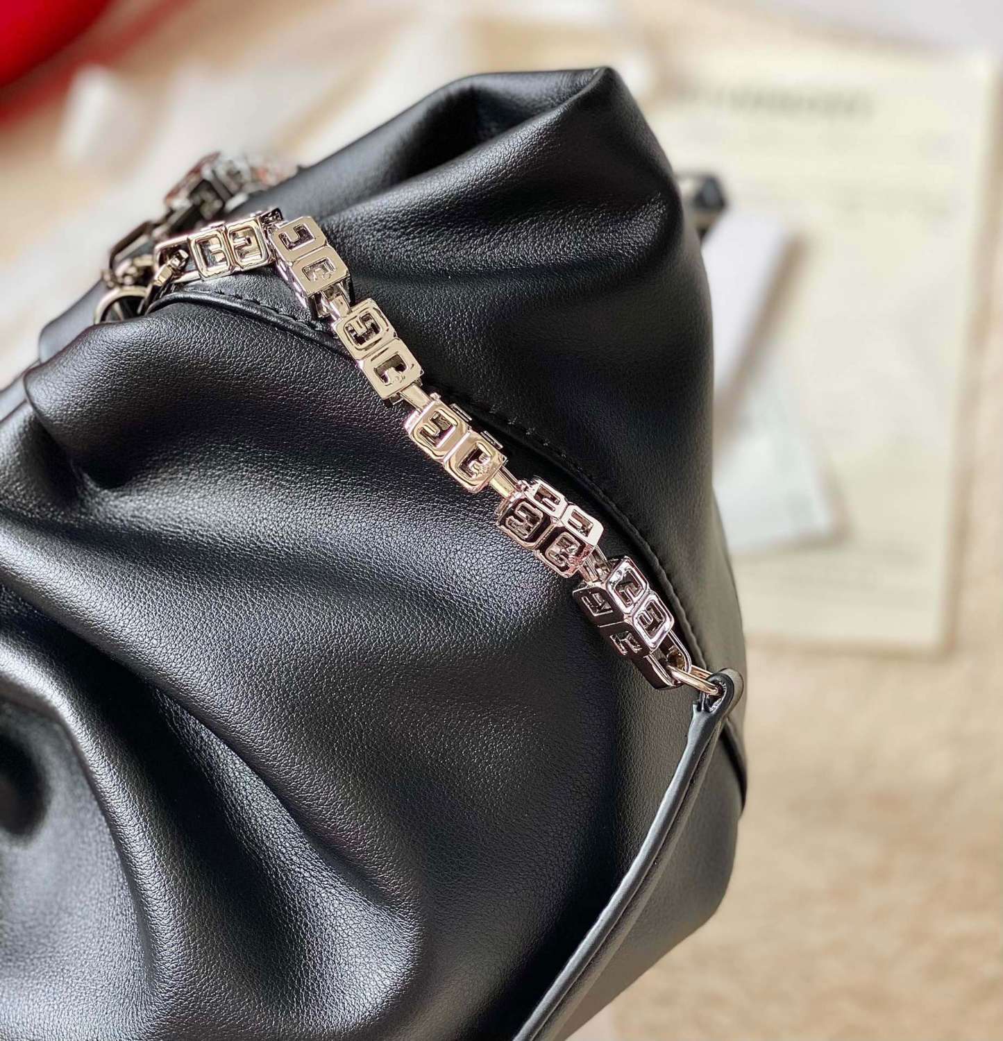 ジバンシィ「Givenchy」ミニケニー ハンドバッグ