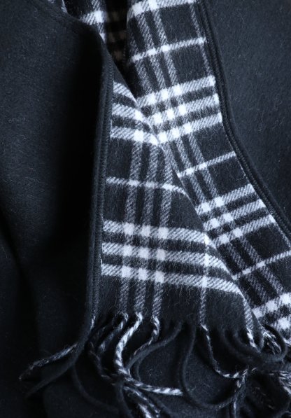 バーバリー「Burberry」リバーシブル チェック ウール ケープ 140x140cm