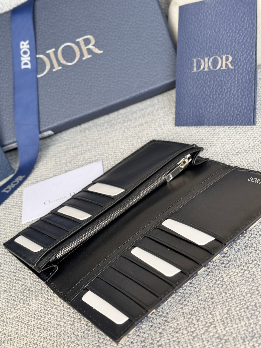 ディオール「Dior」Oblique モチーフ レザー コンパクト ロングウォレット