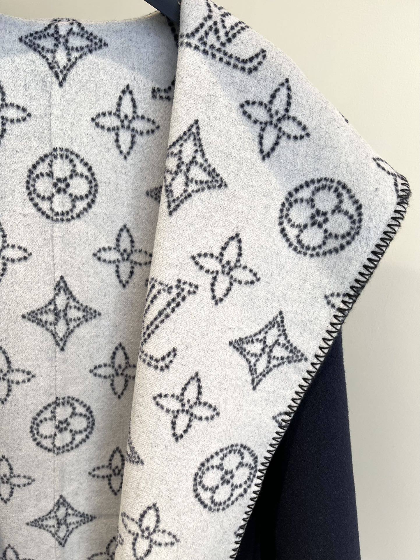 ルイ・ヴィトン「Louis Vuitton」秋冬 レディース ワップルフードロングコート