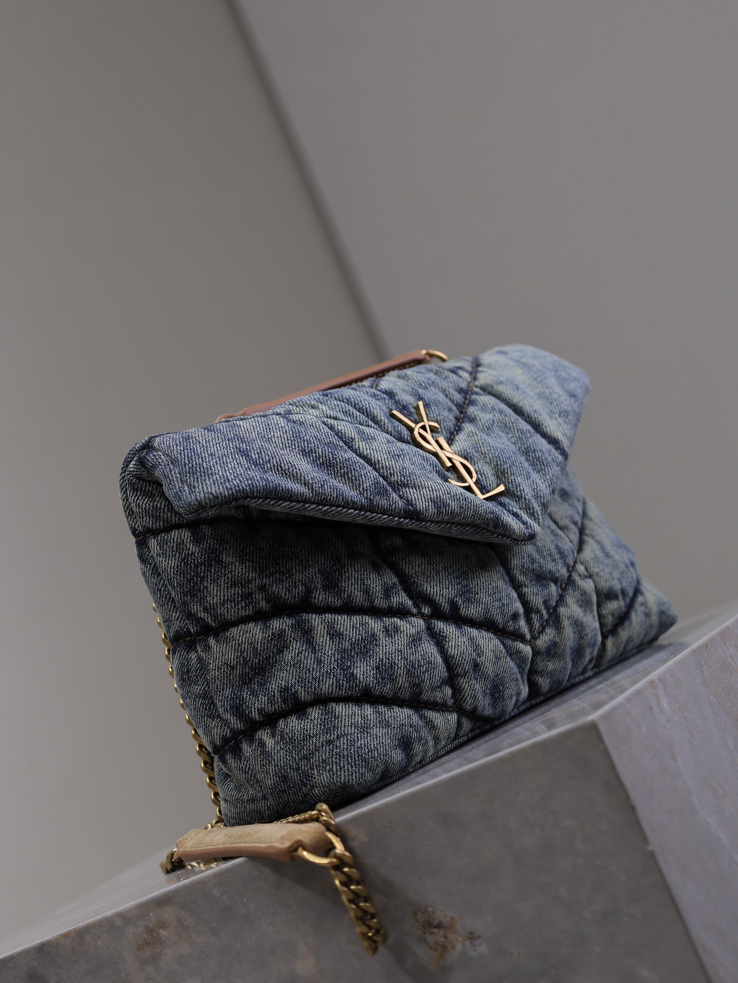 2026サンローラン「SAINT LAURENT LOULOU PUFFER デニム プーチ