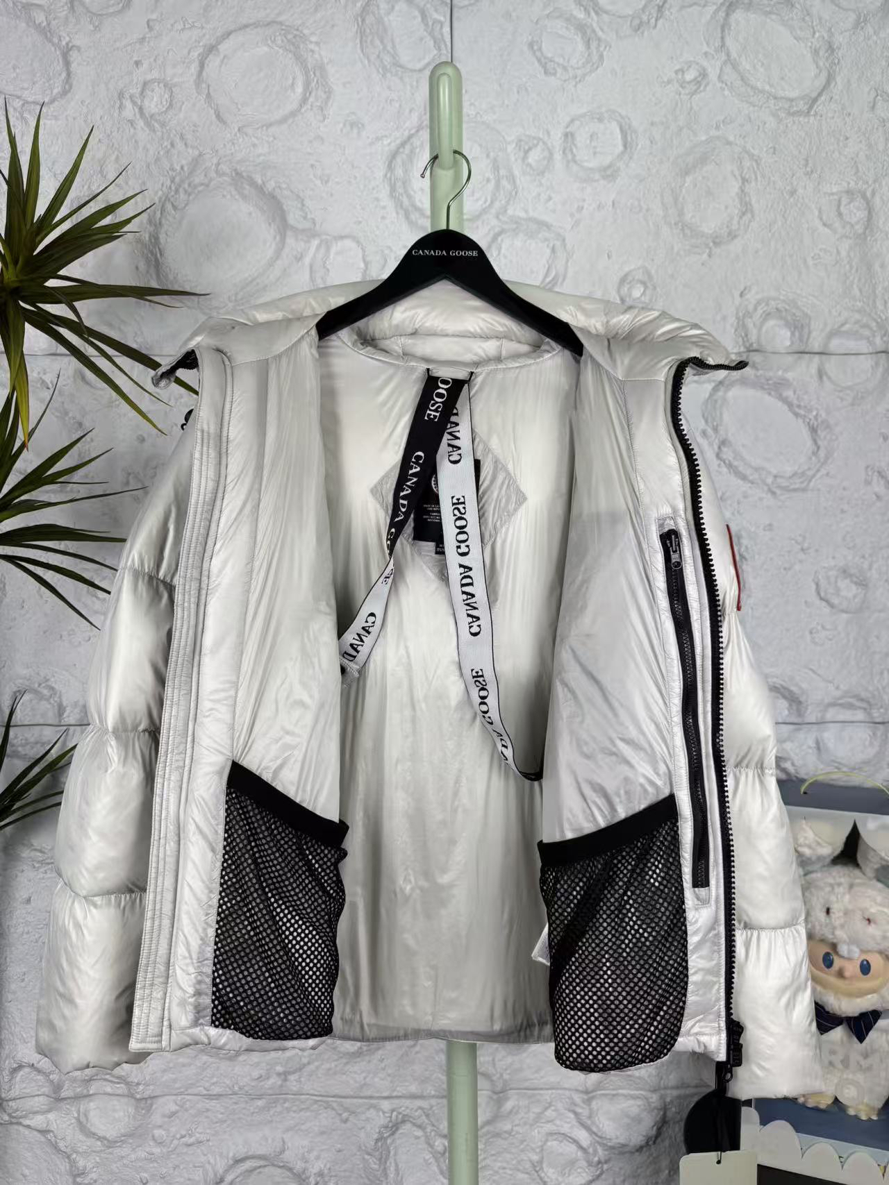 カナダグース「Canada Goose」秋冬フード付きダウンジャケット