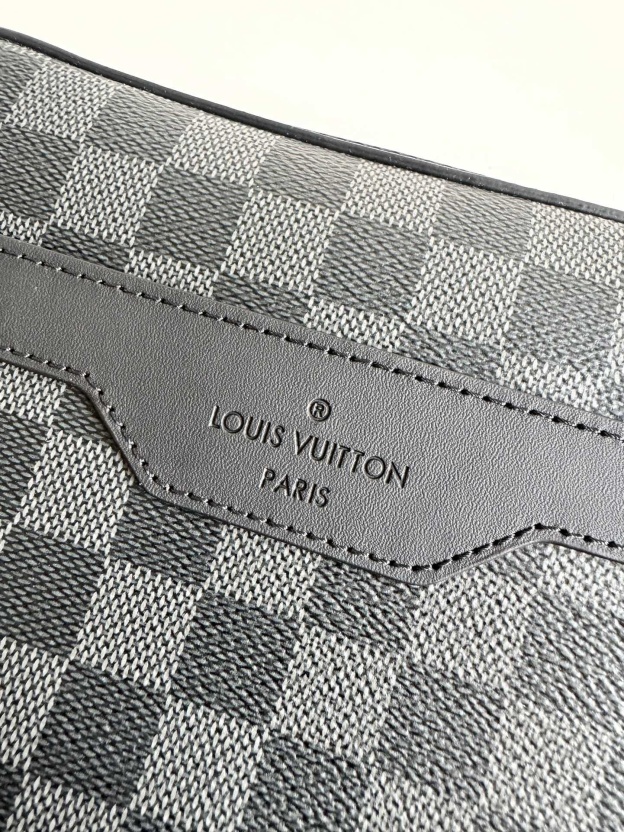 ルイ・ヴィトン「Louis Vuitton」スタイリッシュ メッセンジャーバッグ