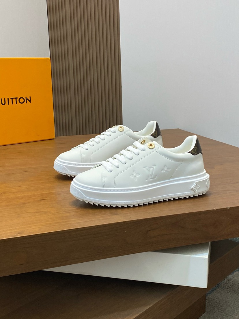 ルイ・ヴィトン「Louis Vuitton」ルイ・ヴィトン シルクカーフスキン スニーカー / ユニセックススポーツシューズ