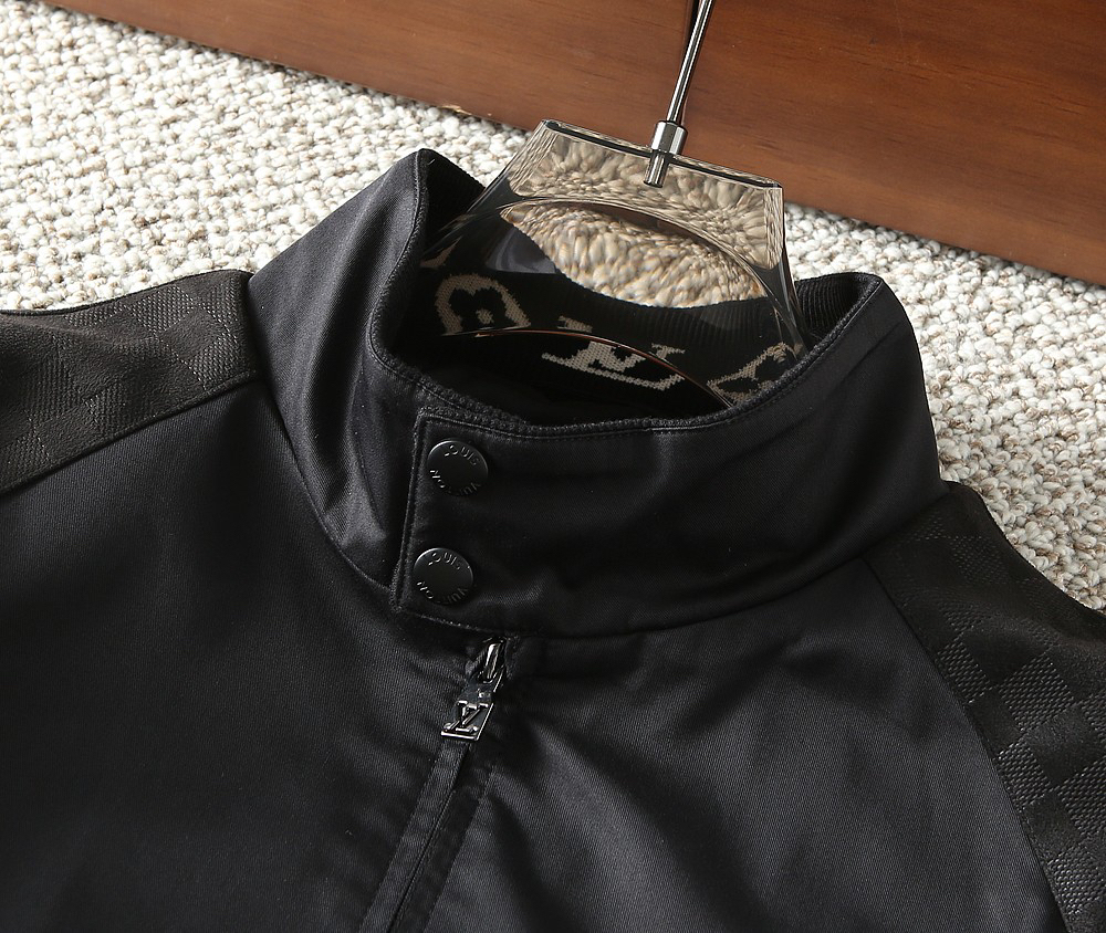 ルイ・ヴィトン「Louis Vuitton」秋冬コレクション クイルテッド ジャケット