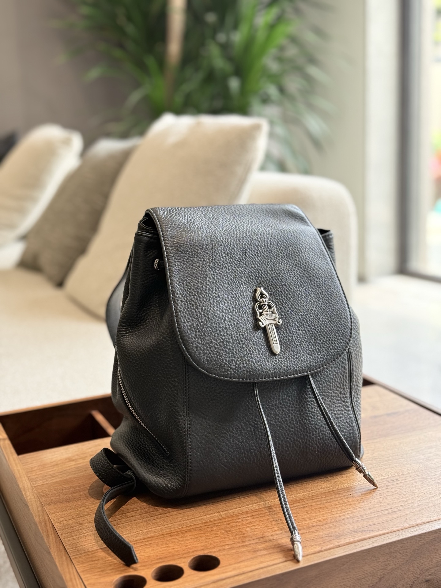 クロムハーツ「Chrome Hearts」十字架のリュックサック