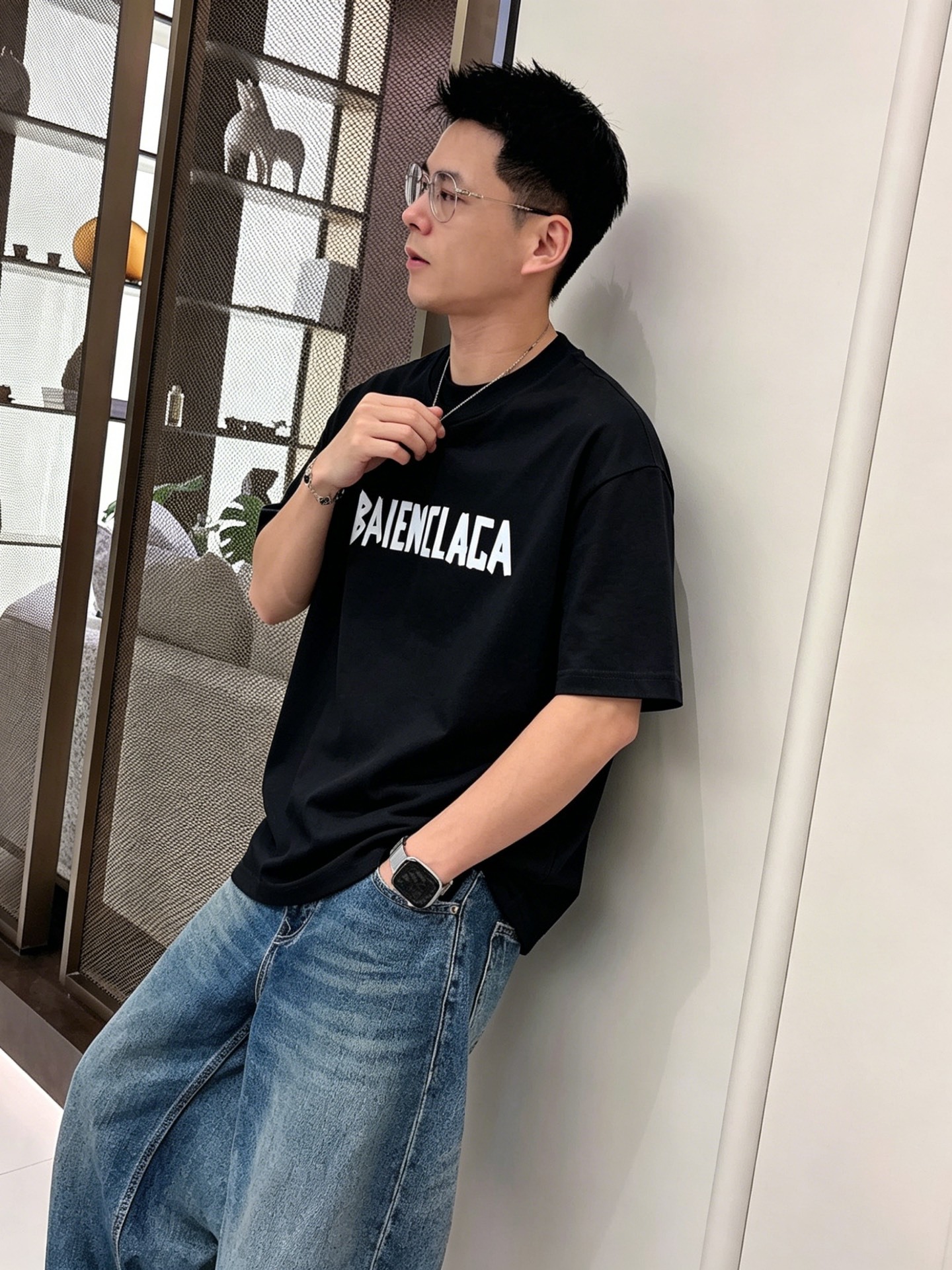 バレンシアガ「Balenciaga」ロゴプリントTシャツ / ショートスリーブ クルーネック