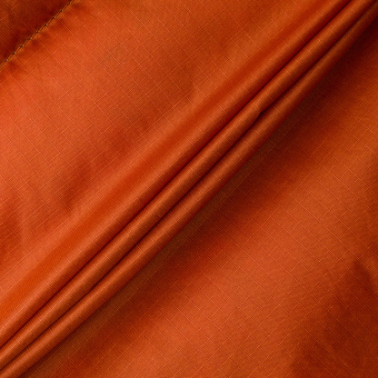 The North Face2 2024 年モデルの新商品、アイコンシリーズのヒマラヤ産ガチョウの羽毛で防風効果のあるダウンジャケットです