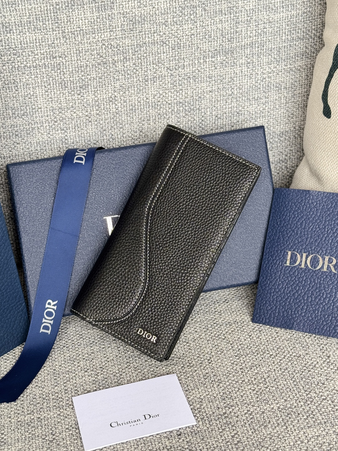 ディオール「Dior」レザー コンパクト ロングウォレット