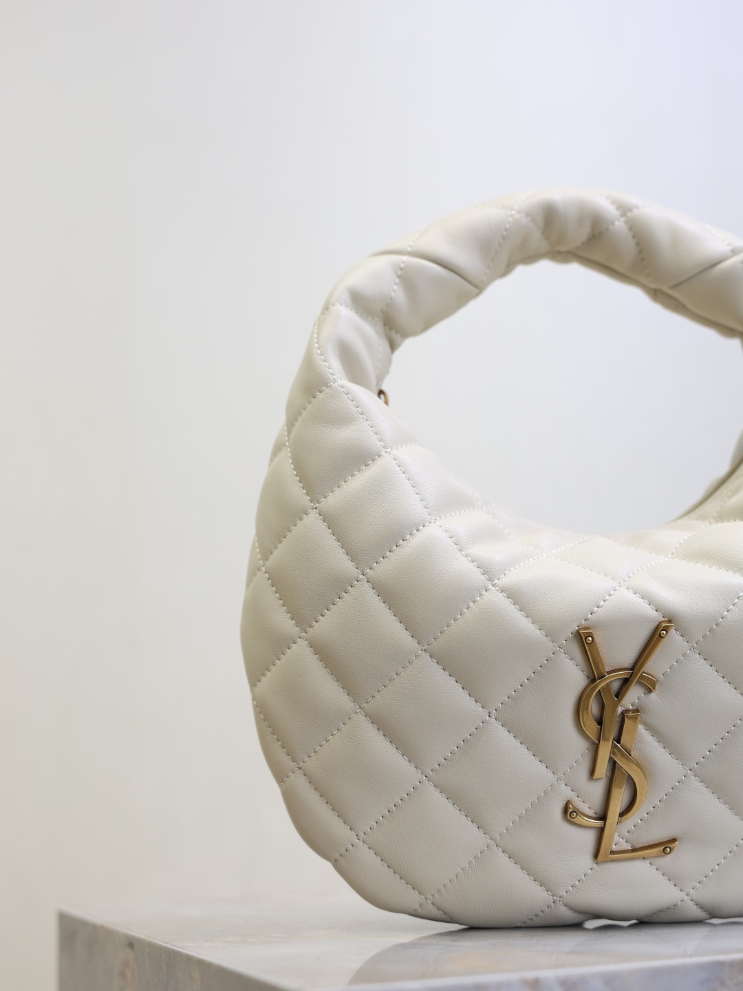 2026サンローラン「SAINT LAURENT ICARE ベビー ナッパ ラムスキン ハンドバッグ
